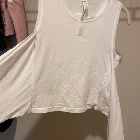 Lululemon White Muscle Tank with Transformation Ties - Picture 4 of 5